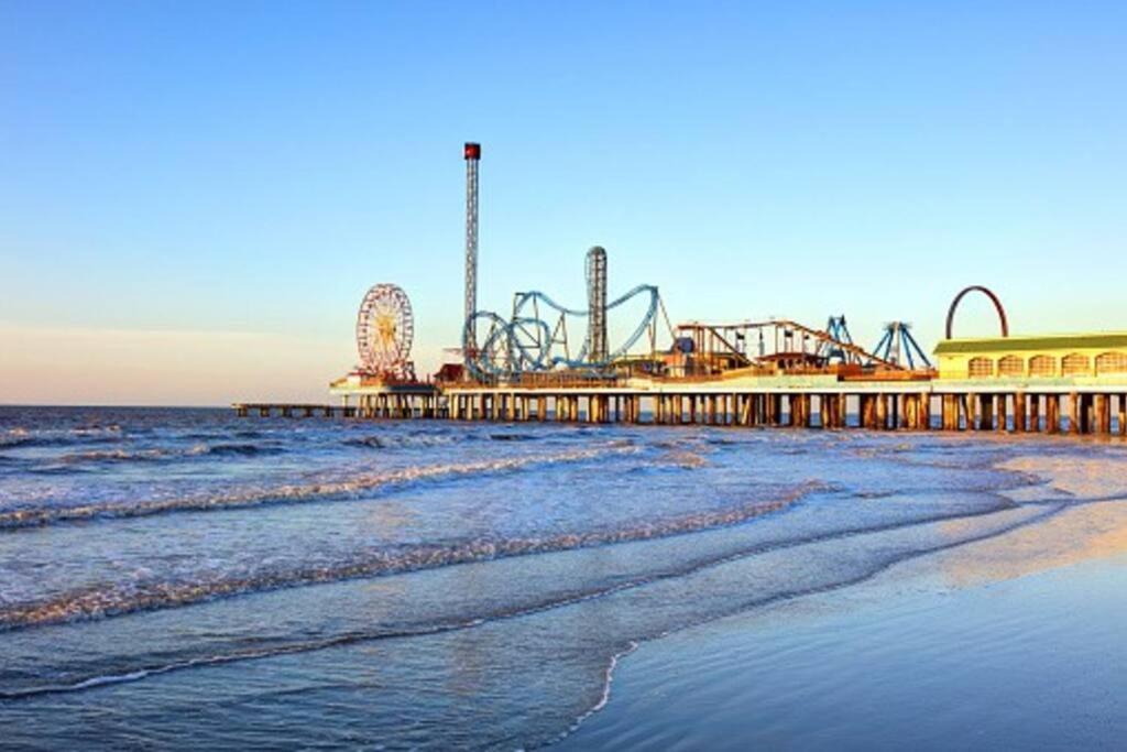 Sea-Renity Heated Pools Steps To The Beach Galveston Dış mekan fotoğraf